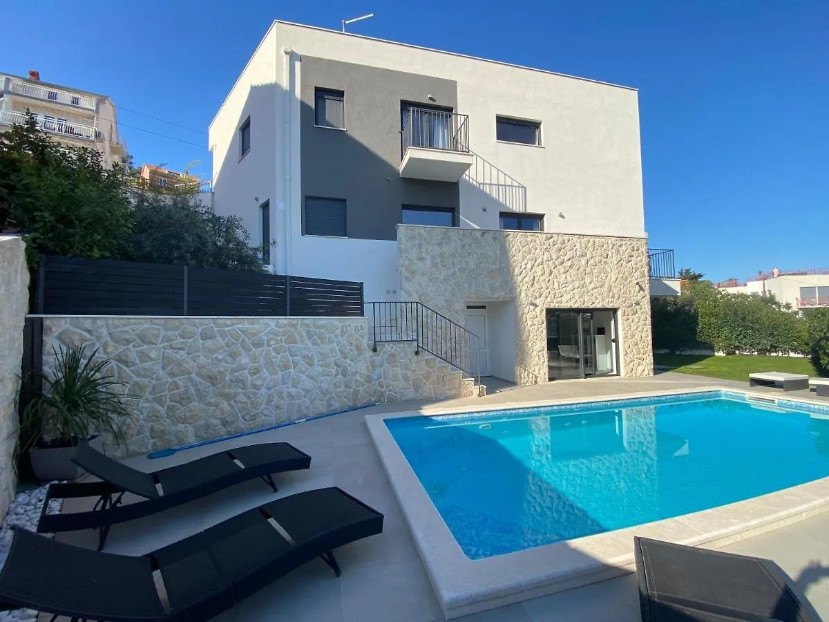 Villa Salt - 10 People, Heated Pool, Trogir, Near Beach & Split Airport  Trogir