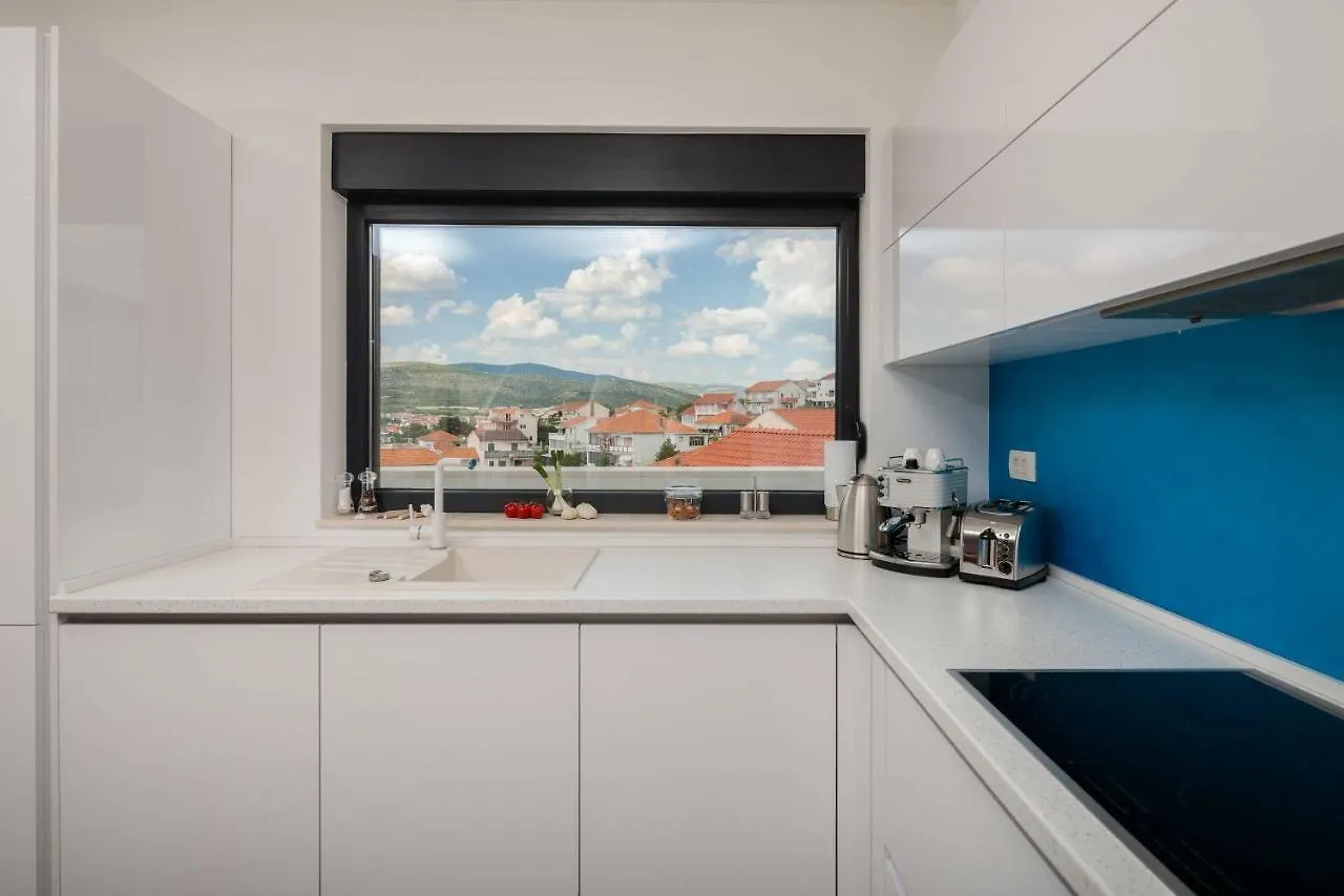Villa Salt - 10 People, Heated Pool, Trogir, Near Beach & Split Airport 0*, Τρογκίρ Κροατία