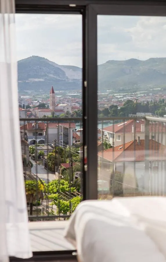 Villa Salt - 10 People, Heated Pool, Trogir, Near Beach & Split Airport Croatia
