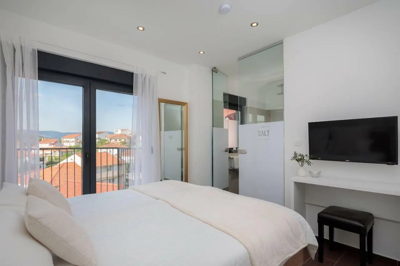 Villa Salt - 10 People, Heated Pool, Trogir, Near Beach & Split Airport  Trogir